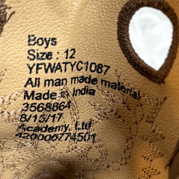 NWOT- Boy's Cowboy Boots - Picture 2 of 7